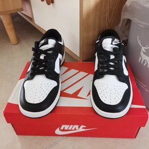 Nike Dunk Low